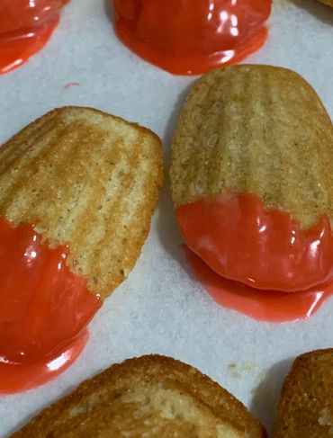 Lemon Madelines with glaze dip