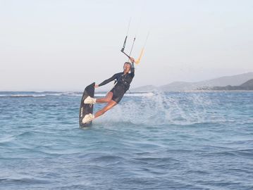 Kitesurfing, Darkslide, rider Sanchezonboard