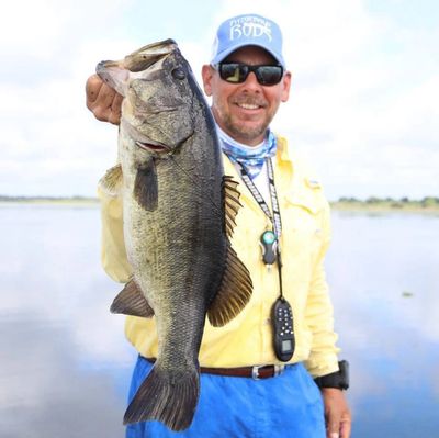 Captain Shane Procell Florida Everglades Largemouth and Peacock Charter Guide
