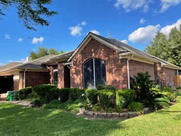 Beautiful Roof, Beautiful Home!