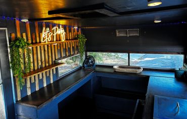 Serve drinks in style with our rustic mobile bar trailer rentals, perfect for Temecula Wine Country celebrations.