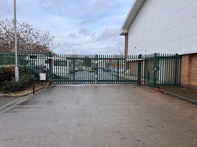 Commercial sliding gates, swing gates and no folding gates Gloucestershire,, Bristol, The Cotswolds.