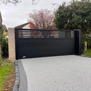 Laser cut aluminium gates in premium gate design