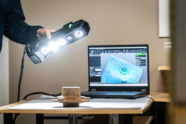 High precision part scanning using the Creaform Go Scan Spark, a metrology-grade 3D hand scanner
