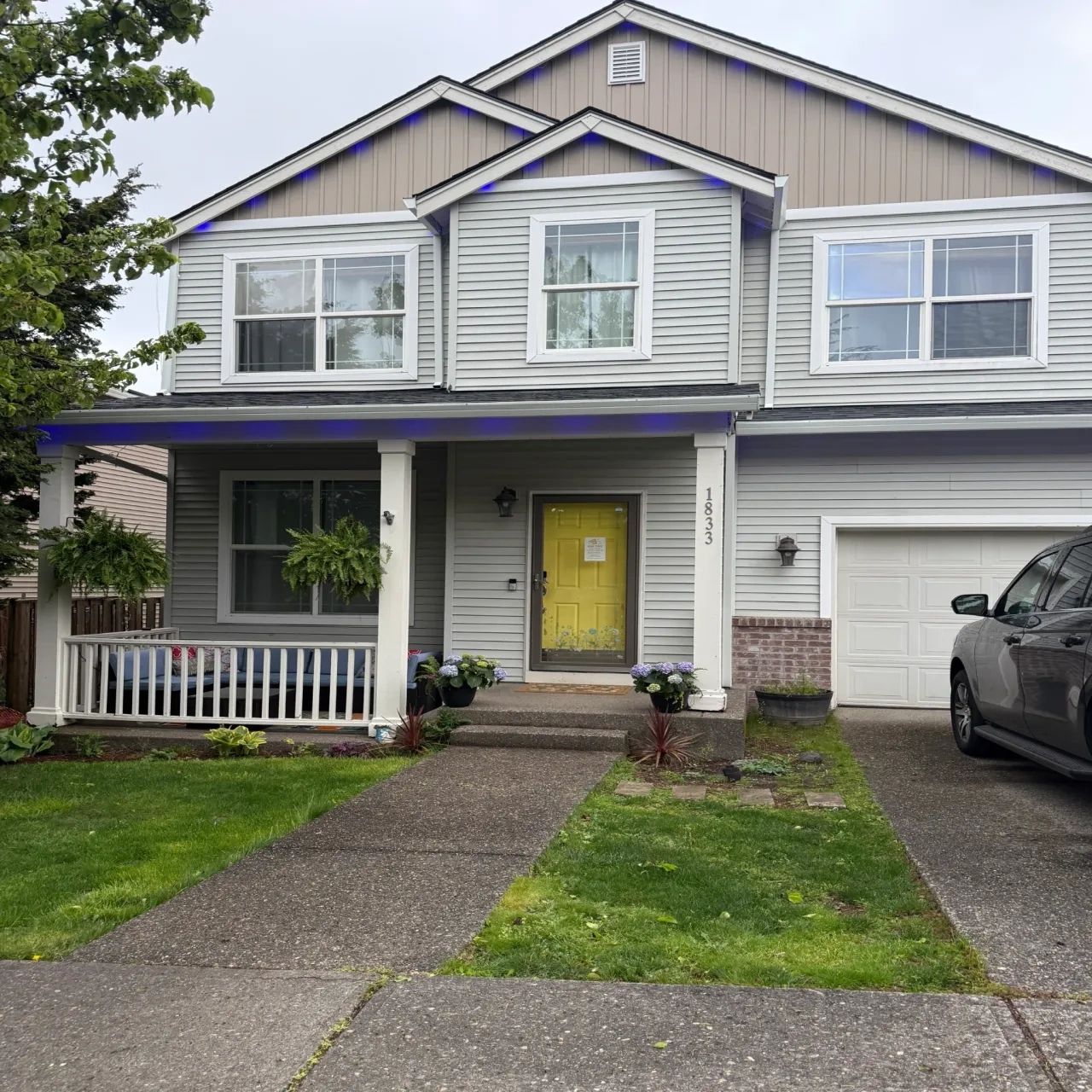 Picture of a new house
