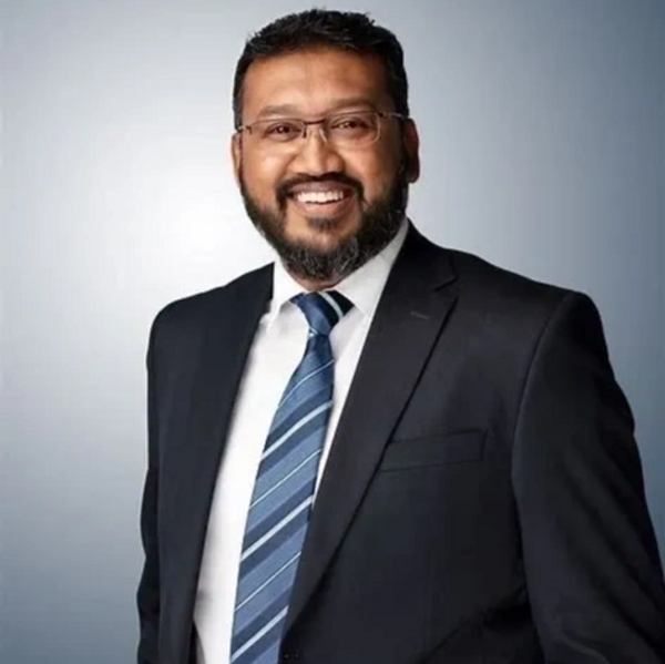 Mahendra Mohan Commercial Lawyer Wills and Estates and Family Lawyer