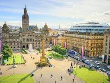 Glasgow city centre, George Square