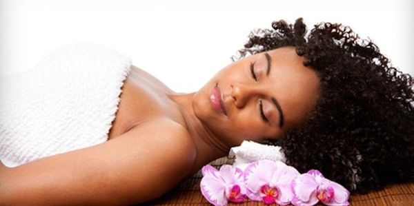 <img alt>woman sleeping