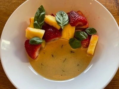 SPICY PINEAPPLES & STRAWBERRIES * A CANJE AUSTIN TEXAS REBOOT