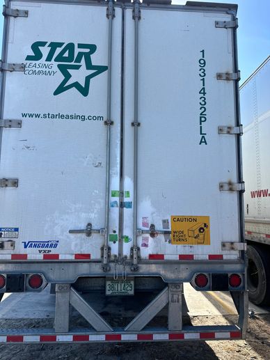 53’ dry van trailer required mobile trailer repair on IH-35 in Natalia Texas