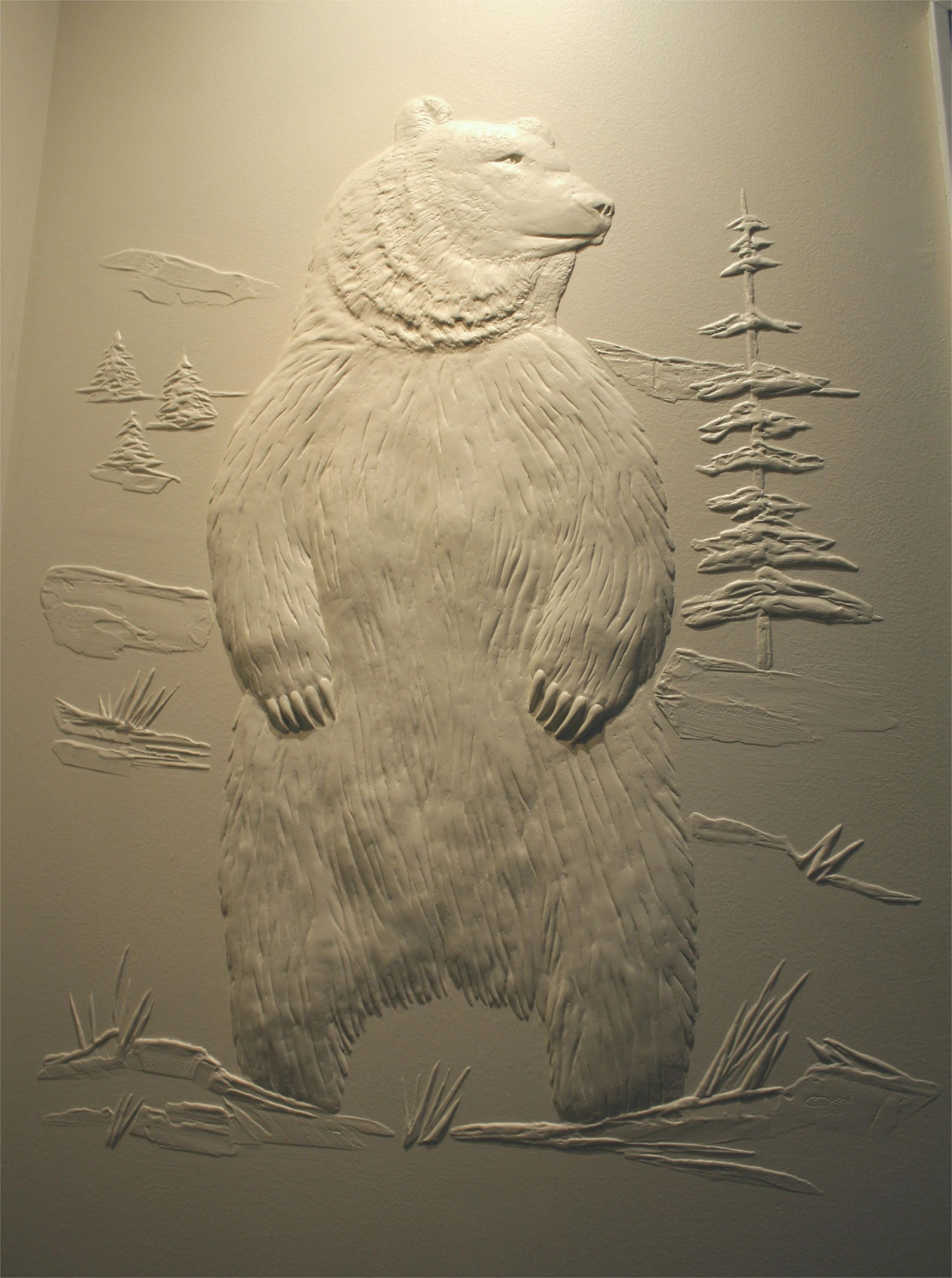 Grizzly Bear dimensional drywall art
(Coin relief drywall art)