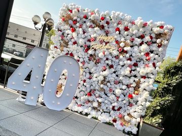Premium 3D Floral Walls
-can add additional floral color(s)
-mosaic lighted numbers available for re