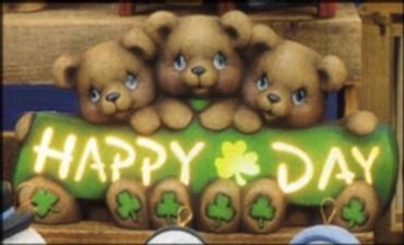 Happy Shamrock Day Bears
This is about 10.5" W