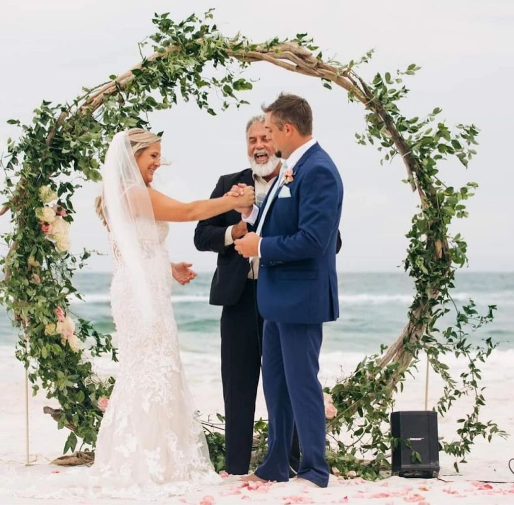 Wedding and rentals in Gulf Shores and Orange Beach, Alabama. Arch wedding rental, Ceremony Rentals.
