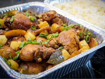 Chicken Adobo by Pinay Appétit