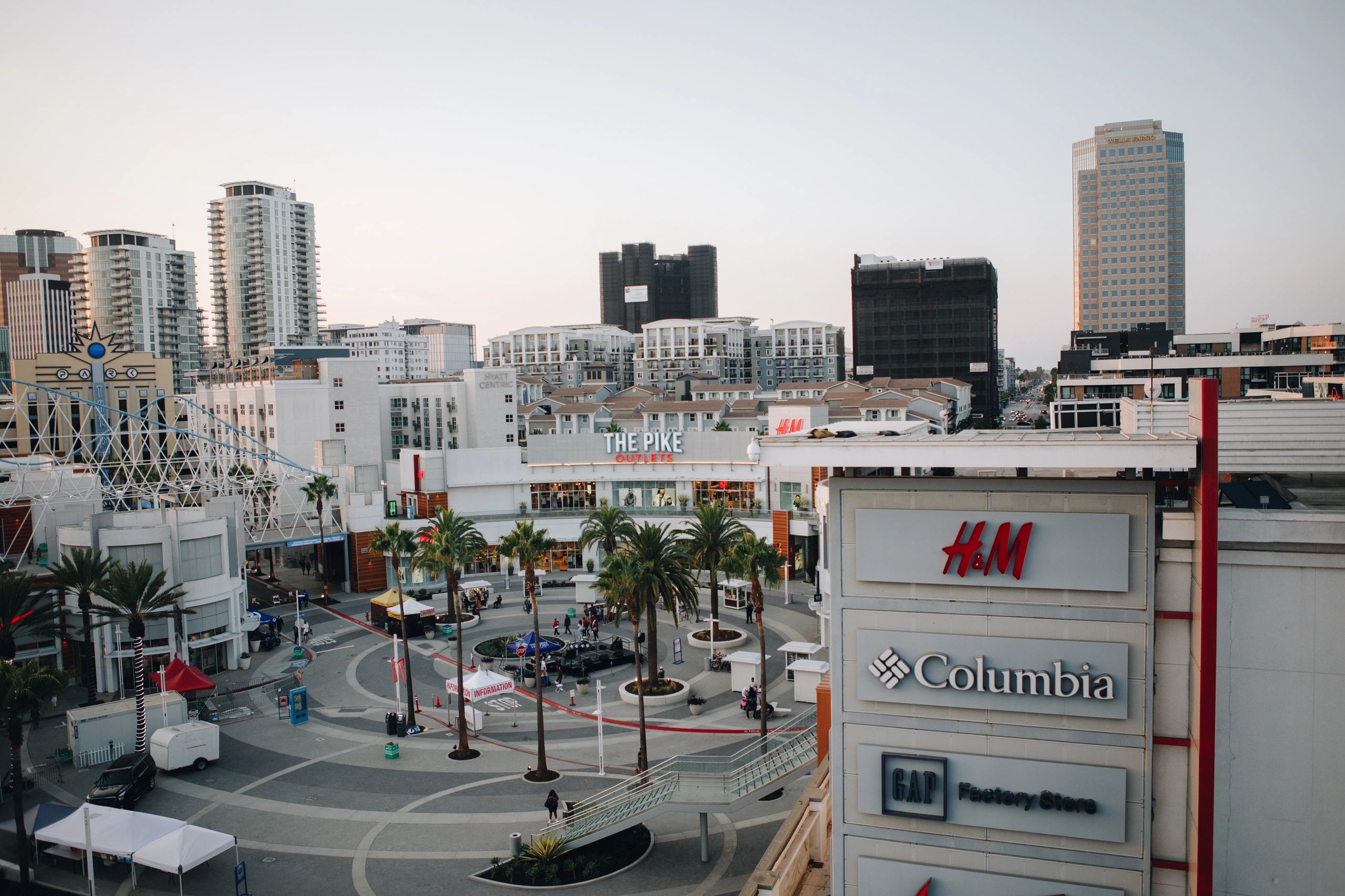 Long Beach Dining at The Pike Outlets Best Restaurants in Town