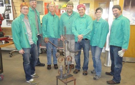 Team Building Sculpture Building