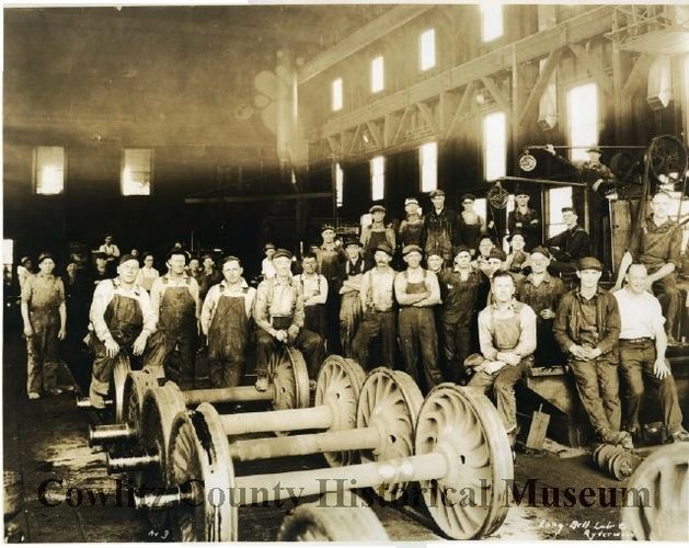Long-Bell machine shop crew 1926