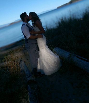 Romantic wedding music from Dave Hart 
Plan your musical wedding soundtrack today.