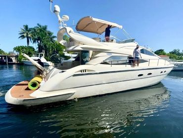 BOAT RENTAL AND YACHT