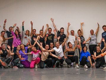 shuffle studenti, fotografie z kurzy shufflingbros dance academy