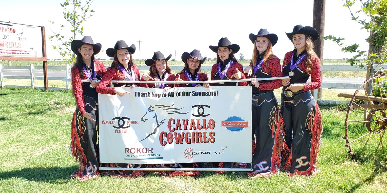 The team thanks our sponsors.