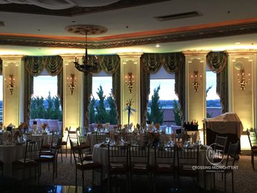 Live bands, DJ's, photo booths, staging, lighting, string ensembles and more.
516.224.3398