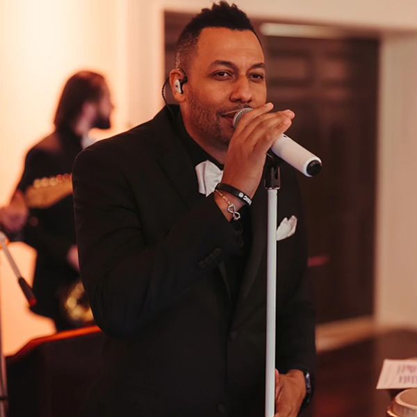 live band, singer, wedding band