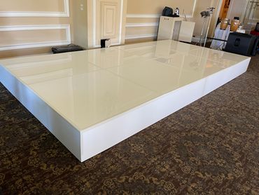 Live bands, DJ's, photo booths, staging, lighting, string ensembles and more.
516.224.3398