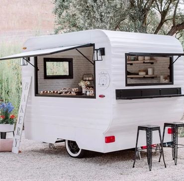 @lindsayslittlebakery