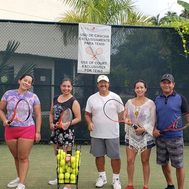 Puerto Vallarta Dreams Villa Magna guest Tennis Pro lesson participants. 