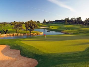 Golf holidays in the Algarve. Golf resort. Golf courses.
