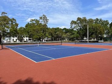 Pickel Ball Courts lighting.