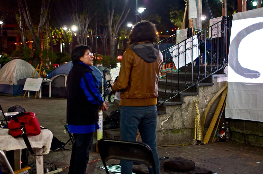 Format: Participatory performance intervention and video documentation
Locations: Mexico City, Toron