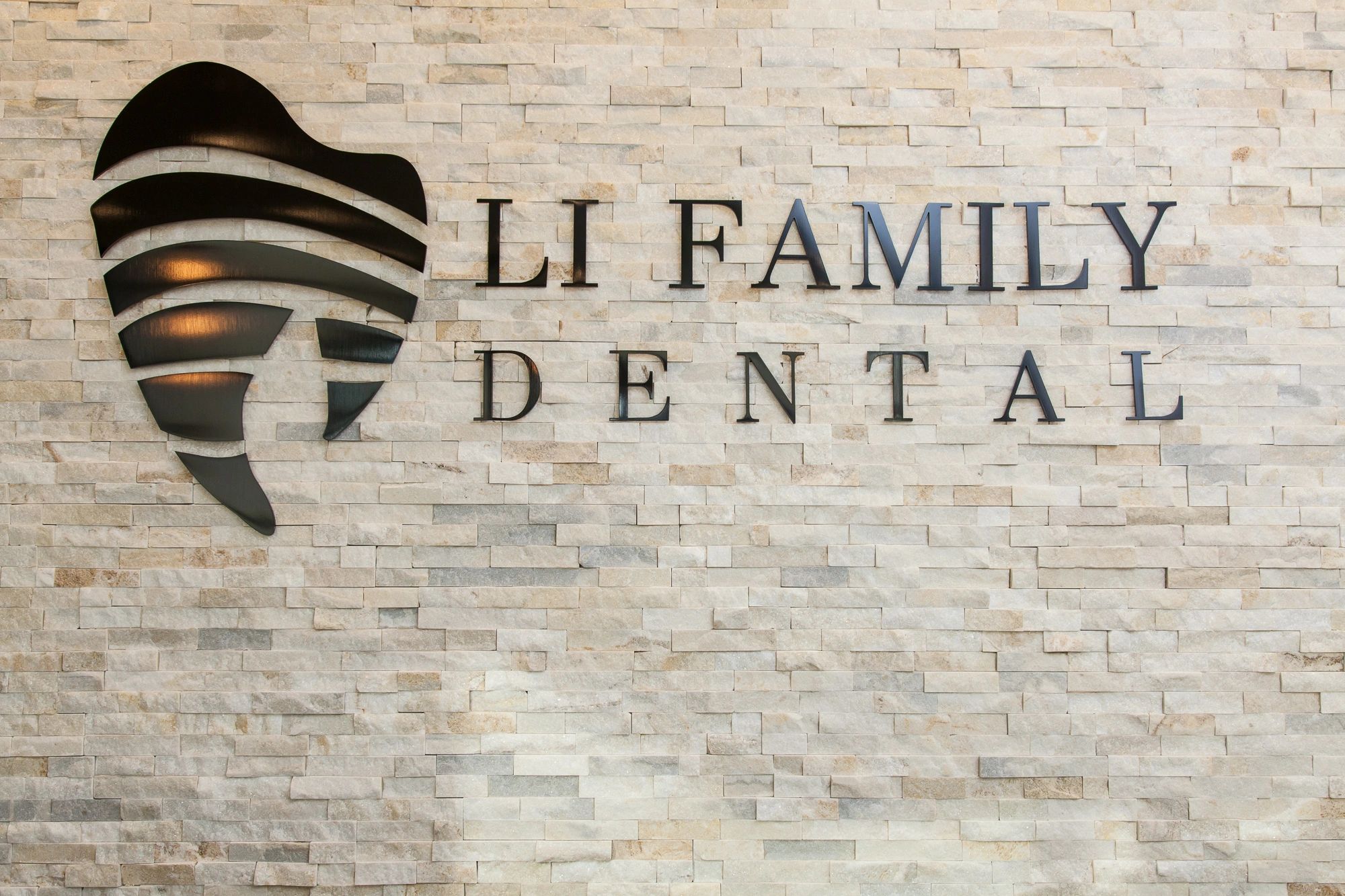 Lifamilydental Dentist in Etobicoke Alderwood, Ontario