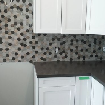 Bellhaven backsplash kitchen tile glass