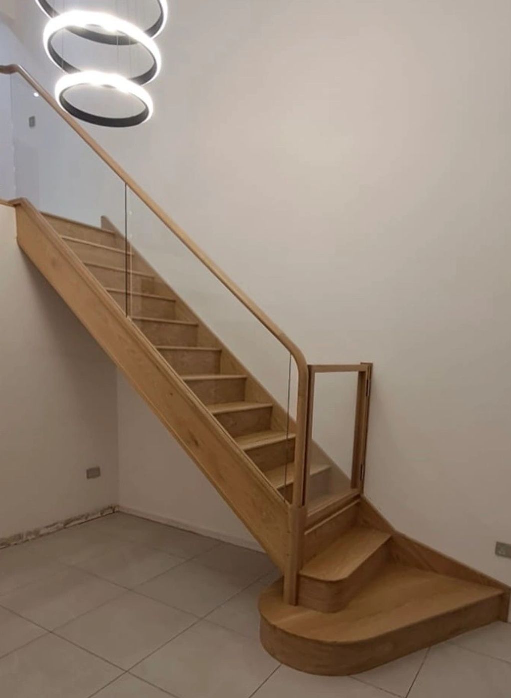 Oak staircase with glass balustrading