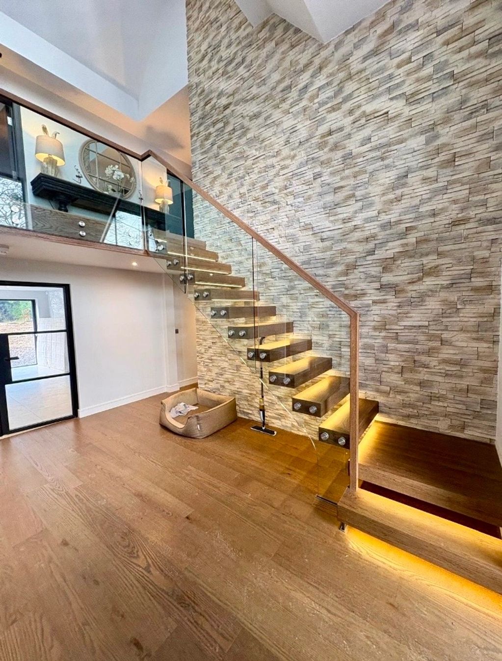 Cantilevered Staircases