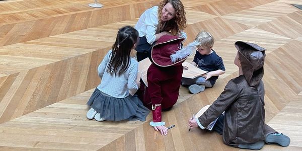 Iuliana kid friendly guide from Sorbonne