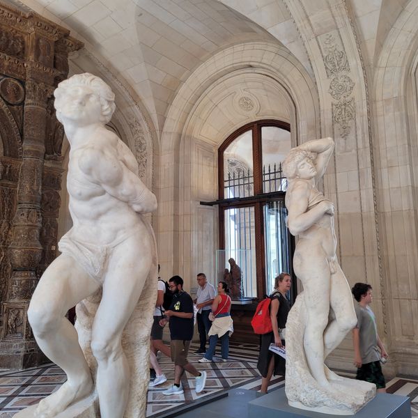 Michelangelo - Dying and Rebellious slaves - Louvre sculptures
