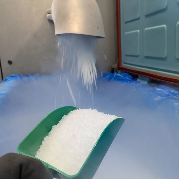 Fresh dry ice being made