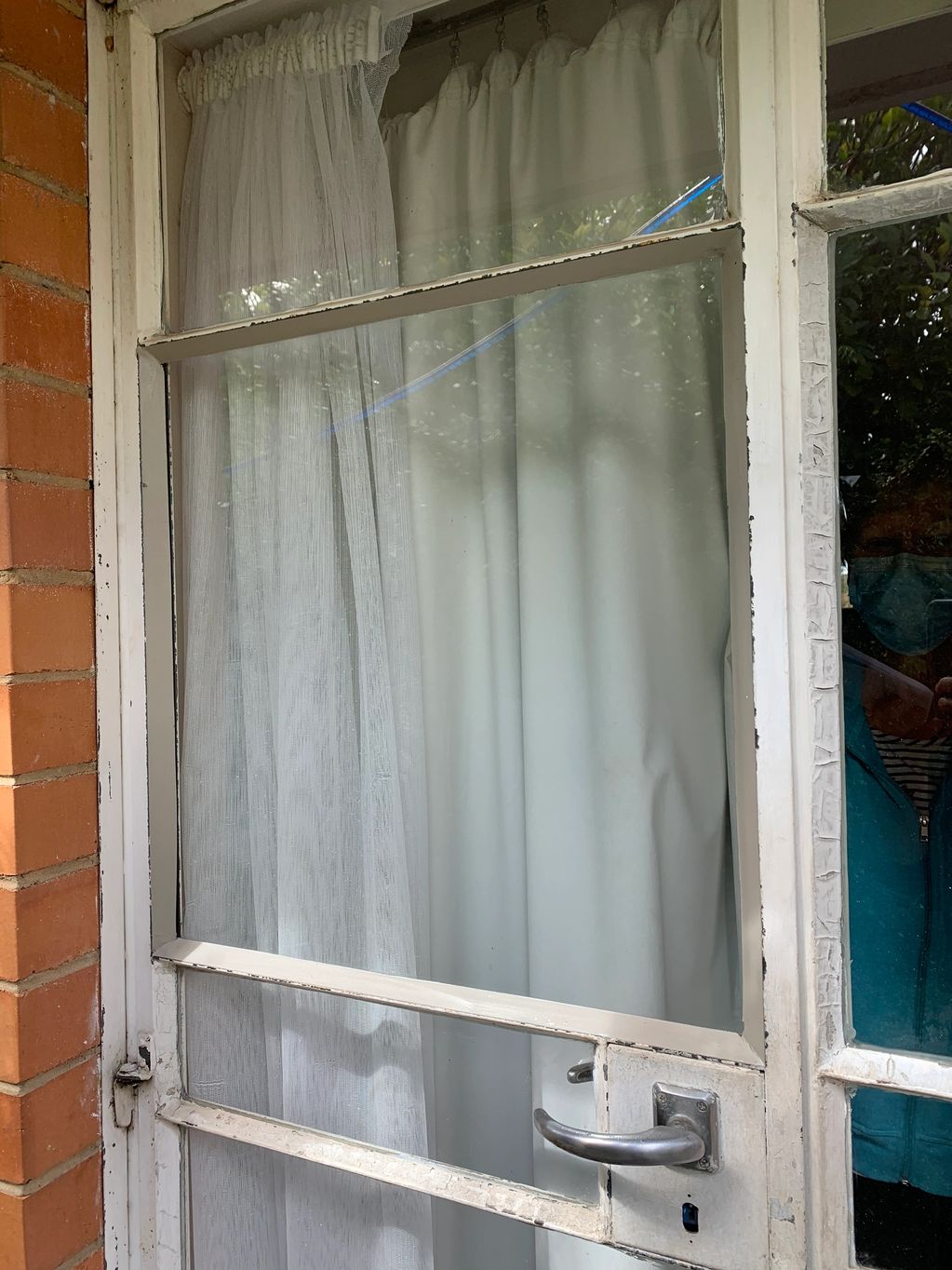 Laminated Safety  glass to old steel fame door.