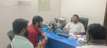 Providing legal consultation and case discussion about family, civil, and property law matters.