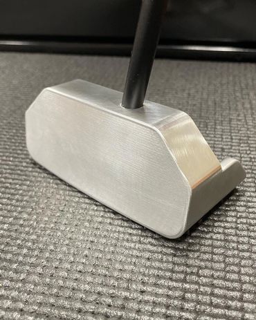 Custom golf putter
