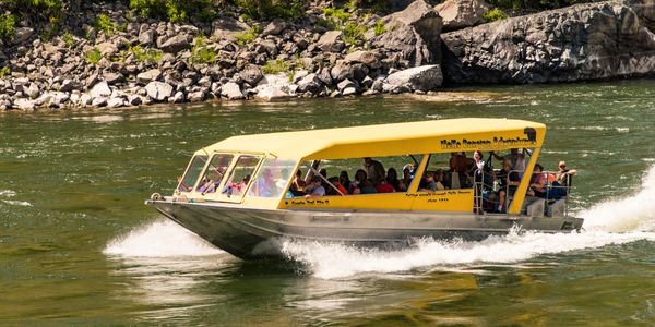 Jet Boat, Hells Canyon Snake River, Idaho, Yellow Boat, Swift Whitewater rapid, Cambridge Idaho