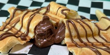 Brigadeiro Crepe on a Stick