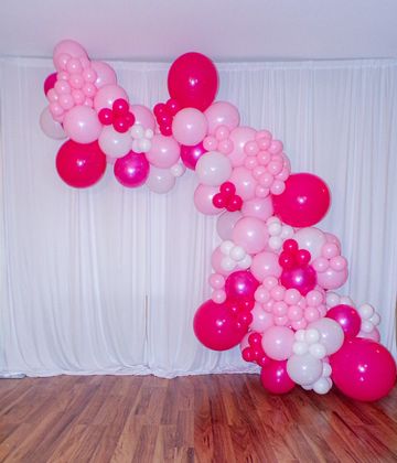 12f white, pink, and fuscia balloon galrand. Valentine's Day balloon garland. valentines day  arch