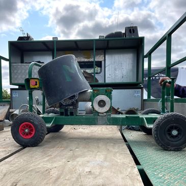 1 tonne capstan winch.