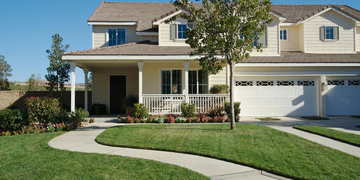 Mt Airy MD lawn mowing service | Mt Airy landscaping company | Front yard landscape and lawn