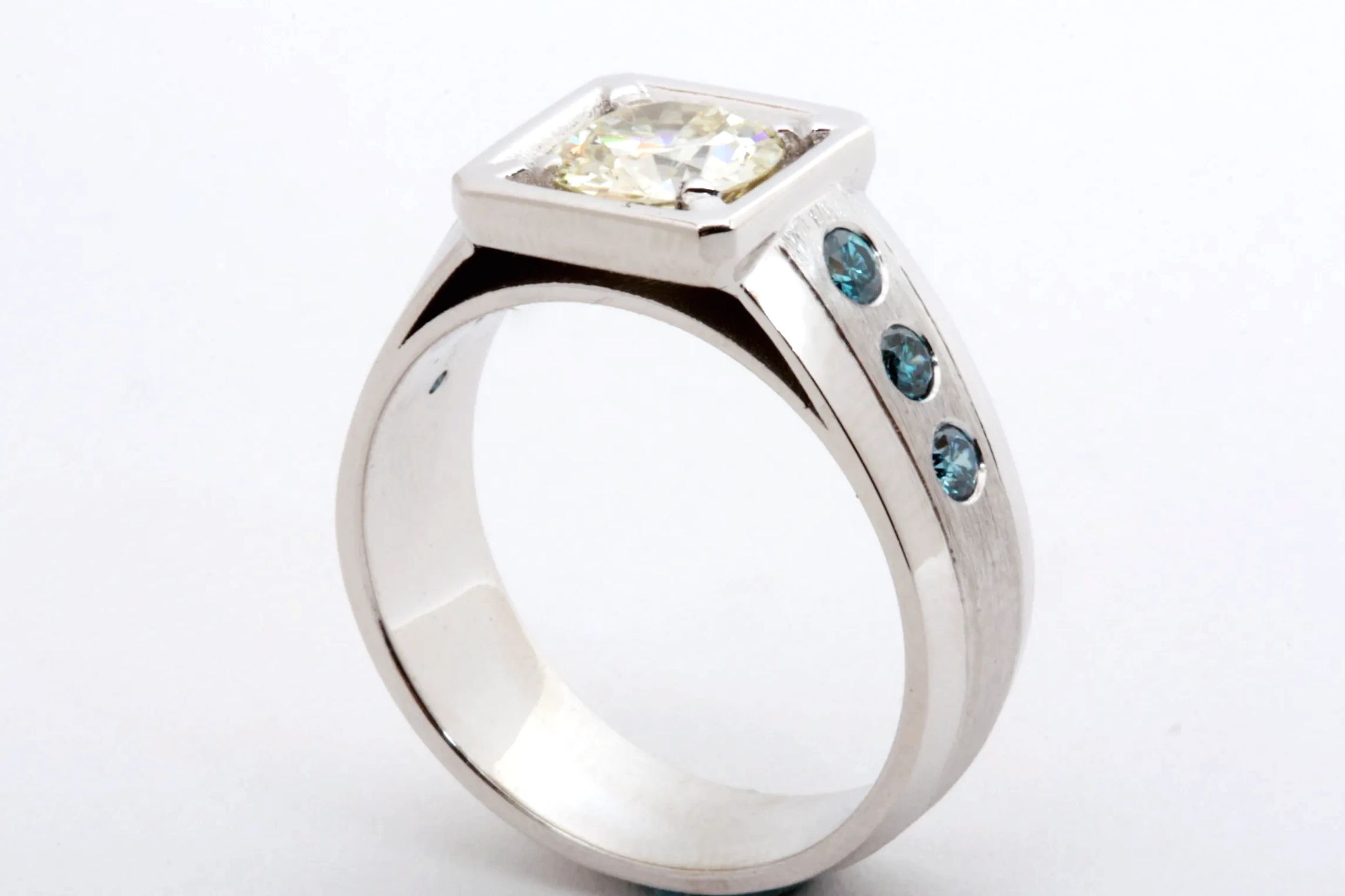 Men's Band - Family Heirloom Diamond
Blue Diamond Accents brushed finish